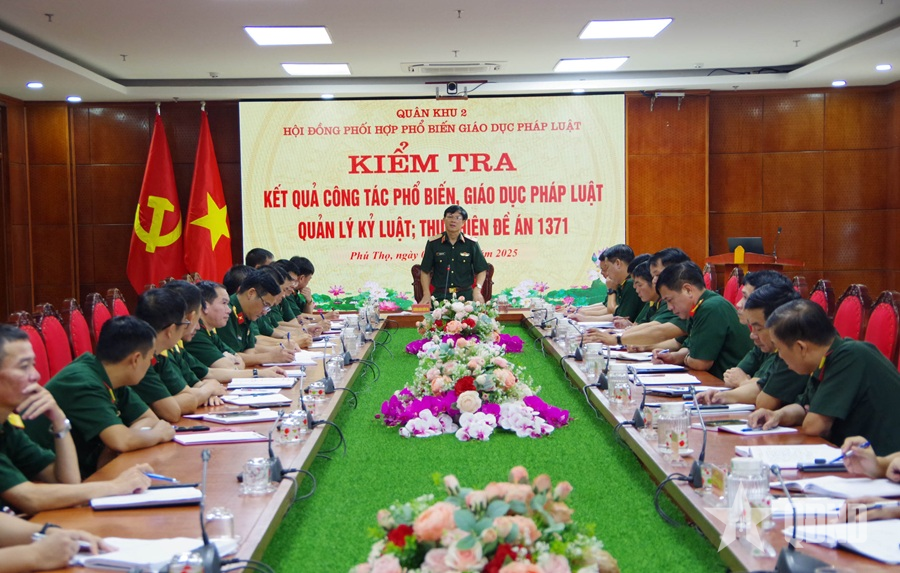 Hội đồng Phối hợp phổ biến, giáo dục pháp luật Quân khu 2 kiểm tra, khảo sát tại Bộ CHQS tỉnh Phú Thọ